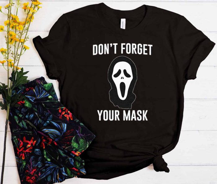 Don't Forget Your Mask Covid Halloween Cool Trending T-Shirt