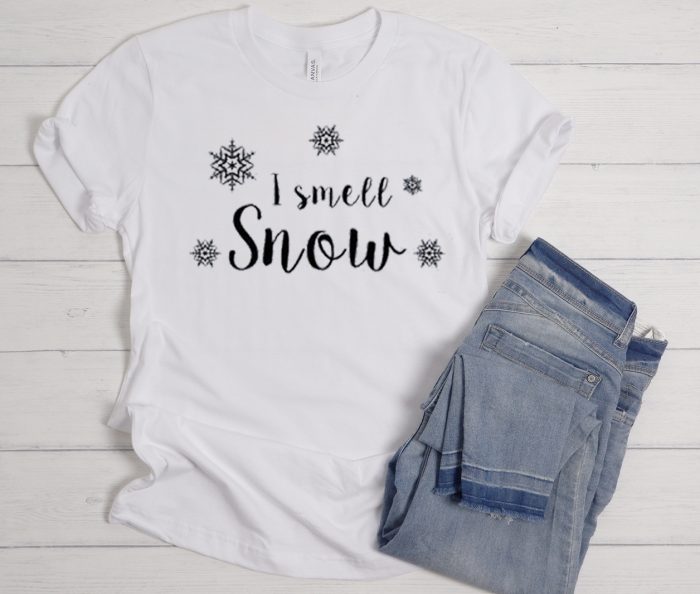 I smell snow Cool Trending T Shirt