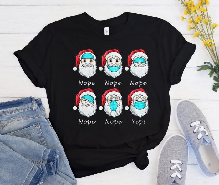 Santa Wearing Mask Wrong Cool Trending graphic T Shirt